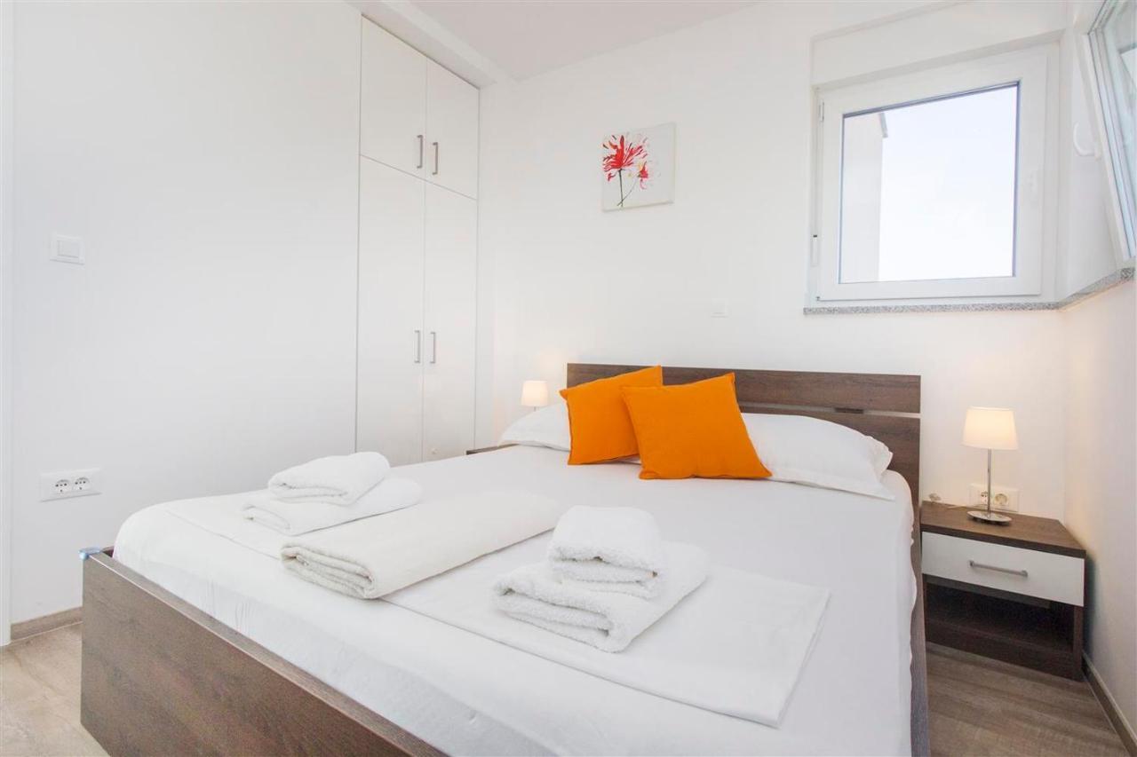 Villa Top Of Murter, Two Bedroom Apartment 2 Bagian luar foto
