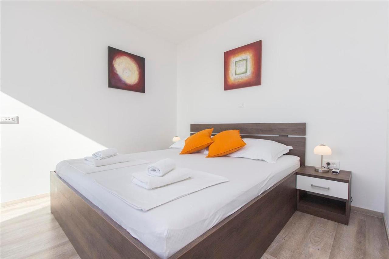 Villa Top Of Murter, Two Bedroom Apartment 2 Bagian luar foto